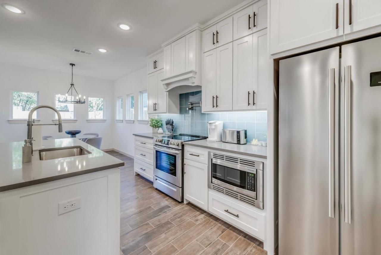 Stylish Townhome Near At&T Stadium, Globe Life, Six Flags & More Arlington Exterior foto